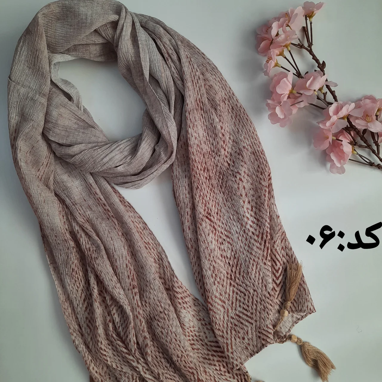 شال پلیسه لمه دار منگوله دار کد A۰۶
