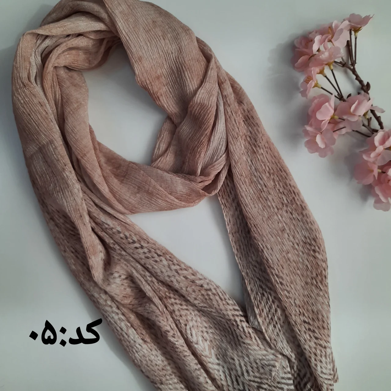 شال پلیسه لمه دار منگوله دار کد A۰۵